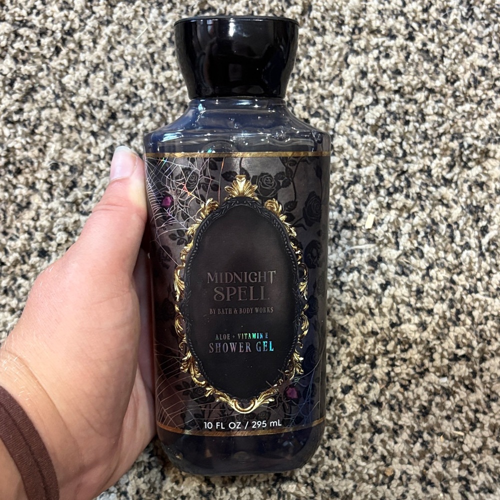 Brand New Bath & Body Works Halloween Midnight Spell Shower Gel